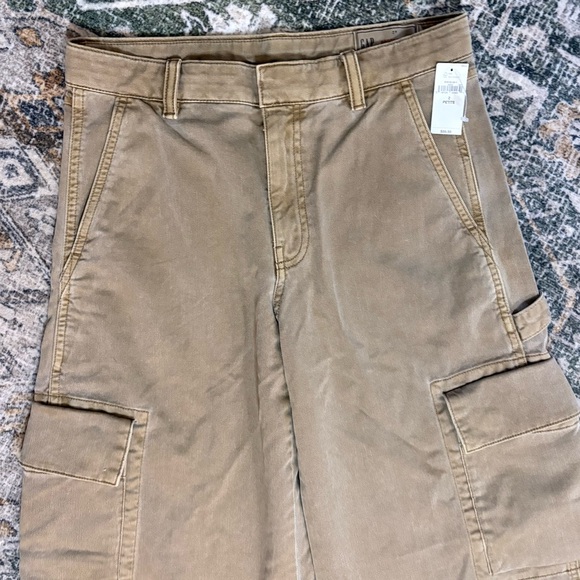 NWT Gap Women's  Baggy Cargo Khaki Pants Tan Cargo Pants Size 2 Petite - Picture 6 of 16